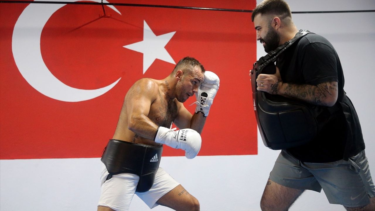 Şükrü Altay 20 Aralık'ta Fethiye'de WBC Orta Doğu ve Türkiye Kemerleri İçin Ringde