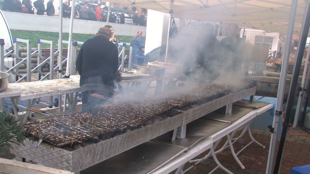 Sultangazi'de 8. Hamsi Festivali: Tonlarca Hamsi ve Coşku
