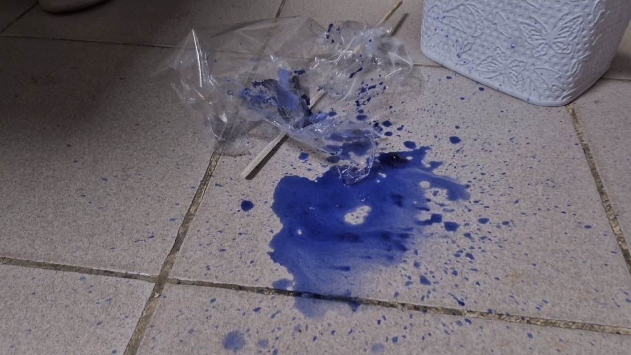 Sultangazi'de Pamuk Şeker Alarmı: 5 Yaşındaki Çocuk Gıda Boyası Yüzünden Hastalandı