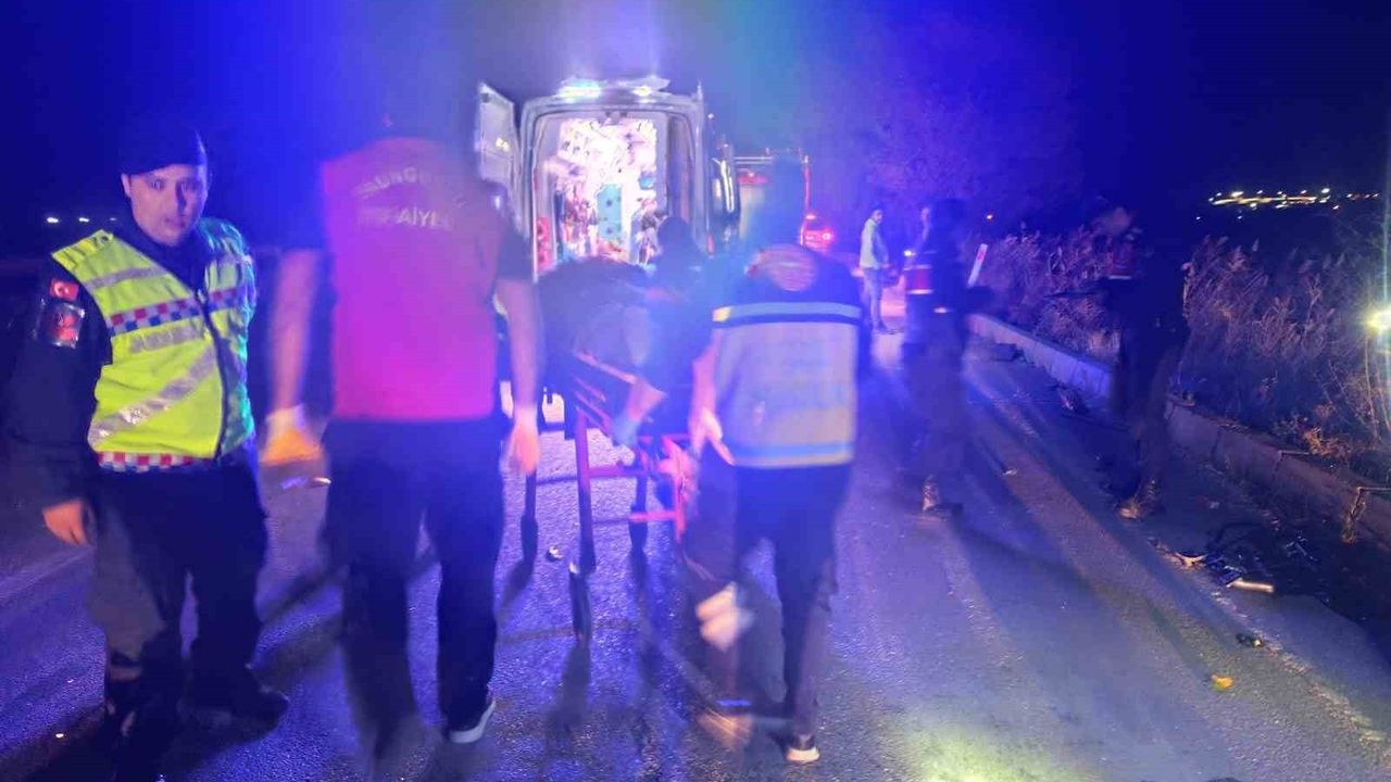 Sungurlu’da Takla Atan Otomobil Hurdaya Döndü: 1 Yaralı