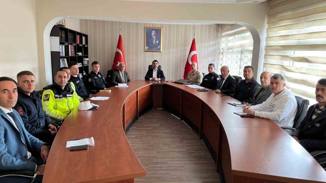 Susuz’da Kış Tedbirleri Toplantısı — Kaymakam Muhammed Emin Tutal Başkanlığında