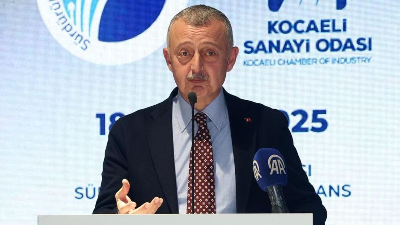 Tahir Büyükakın’dan sanayicilere çağrı: Kocaelispor için 'ayda bin dolar verecek bin firma' önerisi