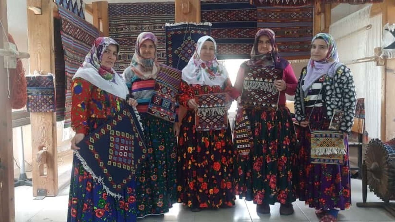 Tahtaköprü Kilimi Samsun'da Genç Ustalarla Yeniden Canlanıyor
