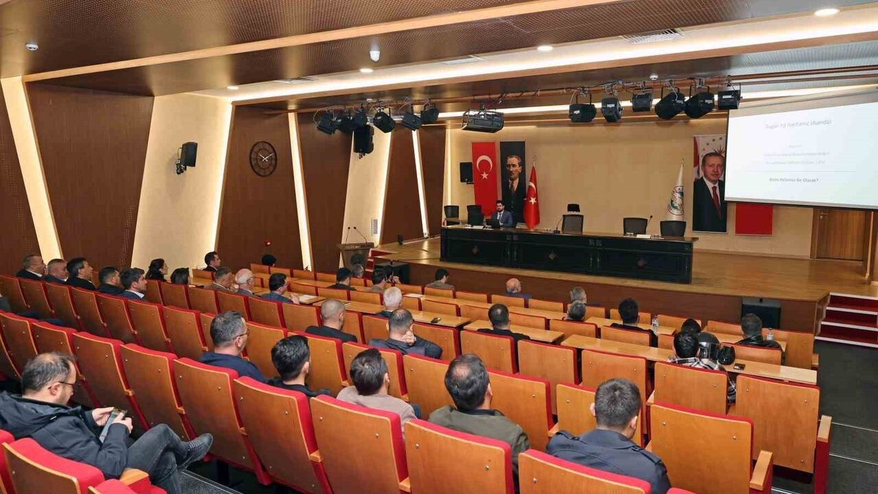 Talas Belediyesi'nde Dijital Dönüşüm: 3 Haftalık Stratejik İletişim Eğitimi