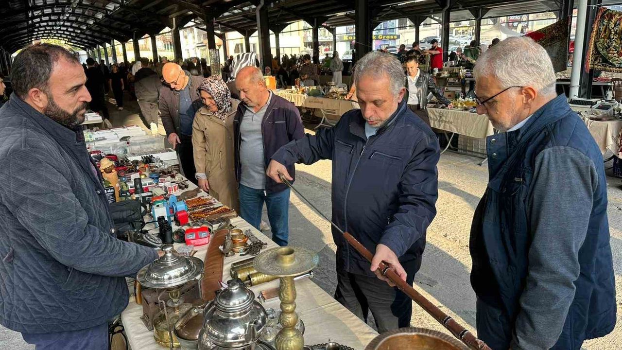 Talas’ta Antika Pazarı: Nostalji ve Renkli Mezat