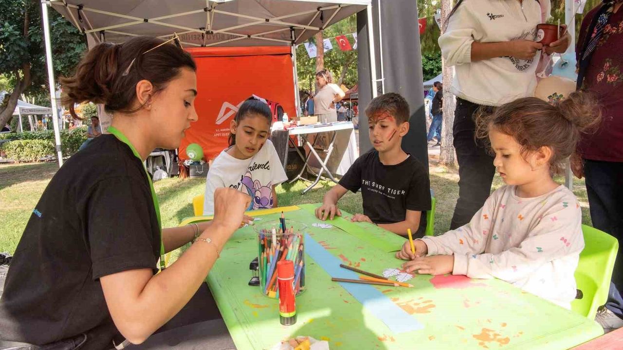 Tarsus Karnavala Döndü: 4. Uluslararası Tarsus Festivali Başladı