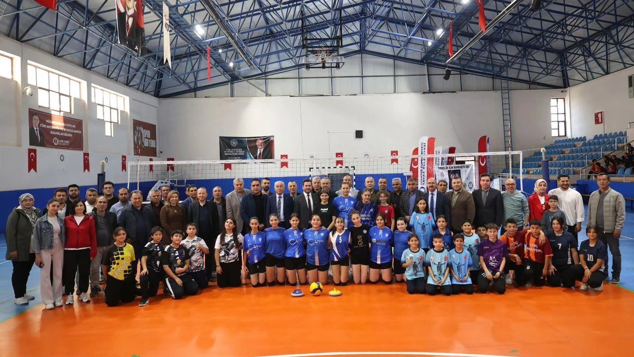 Tavas'ta 'Gençlik İçin Harekete Geç' Projesi Başladı