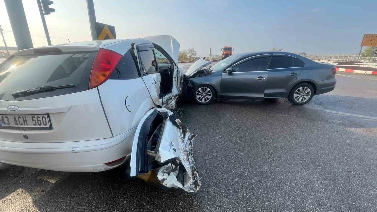 Tavşanlı’da Trafik Kazası: 1 Kişi Yaralandı