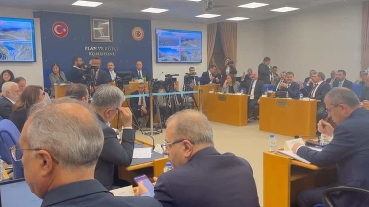 TBMM Plan ve Bütçe Komisyonu'nda Elektrik Kesintisi Tartışması