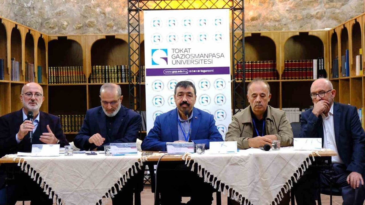 TOGÜ'de 17. İslam Hukuku Toplantısı Yağıbasan Medresesi'nde sona erdi