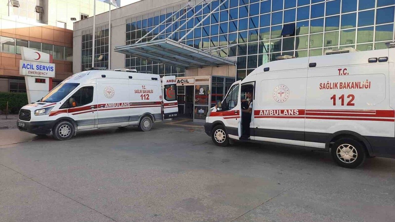 Tokat'ta 19 Öğrenci Zehirlenme Şüphesiyle Hastaneye Kaldırıldı