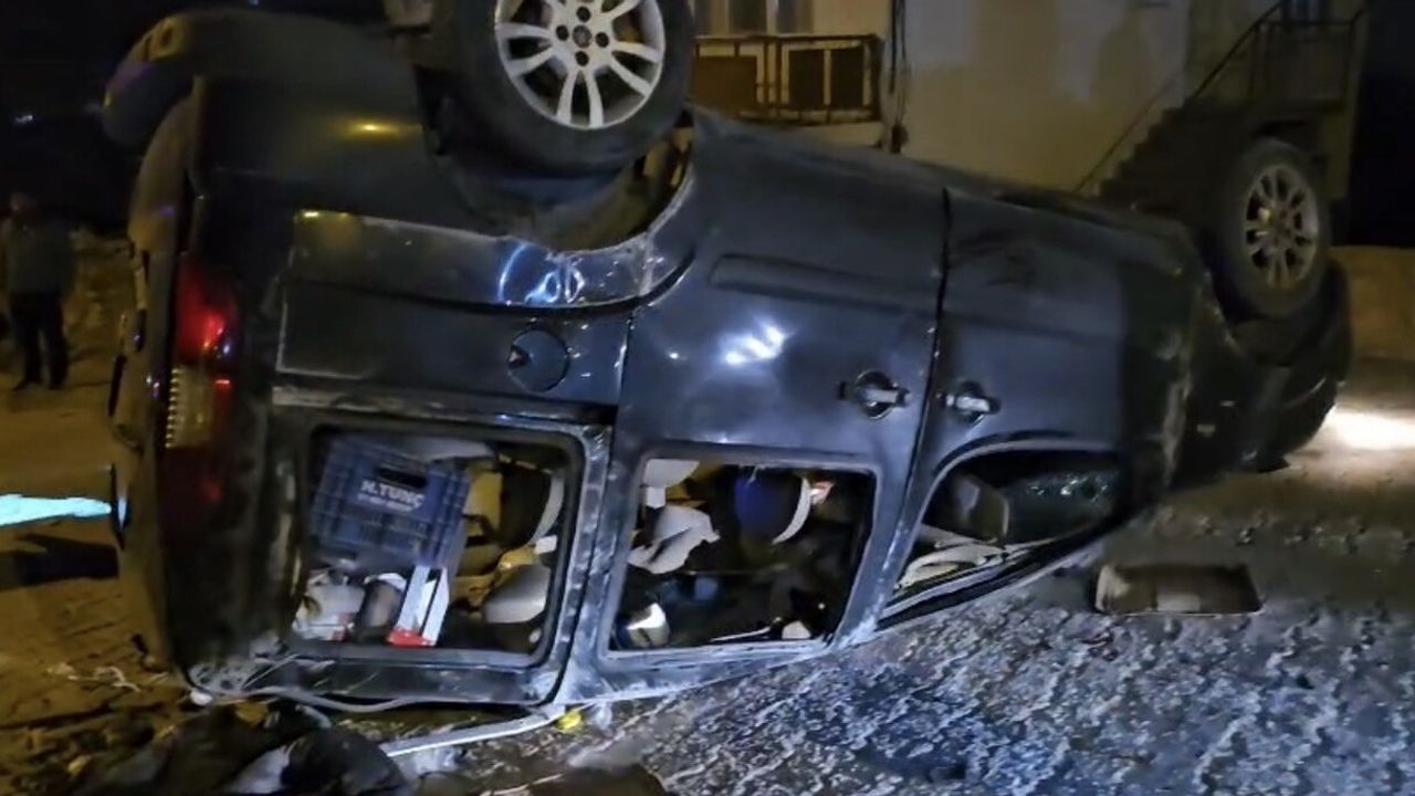 Tokat’ta Takla Atan Hafif Ticari Araçta 5 Kişi Yaralandı