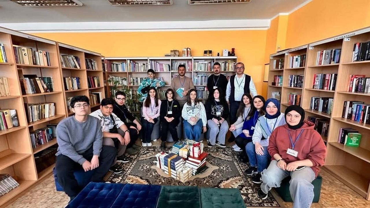 Tomarza'dan ERASMUS+ ile Avrupa'ya: 8 öğrenci, 4 öğretmen eğitim aldı