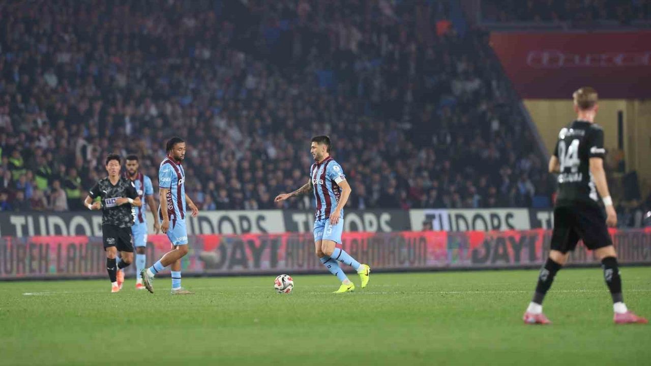 Trabzonspor 1-0 Alanyaspor — İlk Yarı (Trendyol Süper Lig)