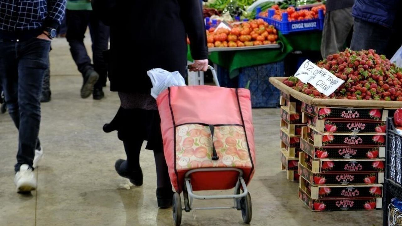 Tüketici Güveni Kasımda Artış Gösterdi: Endeks 85'e Yükseldi