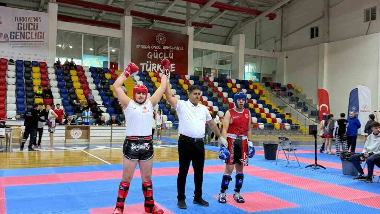 Tunceli'den Kick Boks'ta Büyük Başarı: 4 Madalya