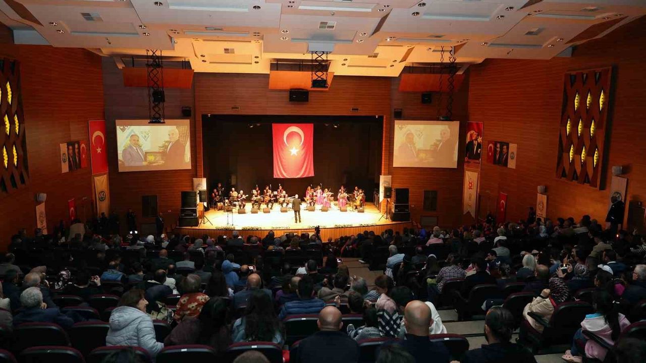 Türk Dünyası Talas’ta Veda Etti: 14 Ülkeden 54 Yazar, Müzik ve Dansla Taçlandı