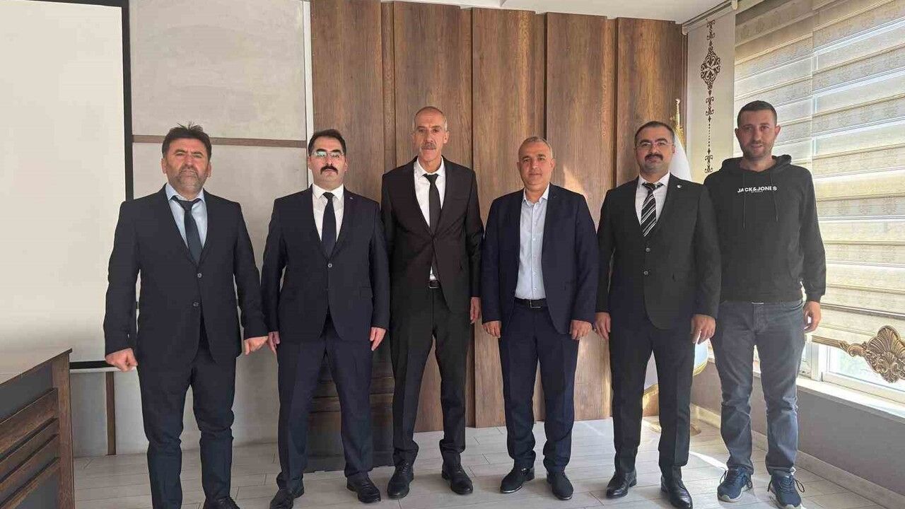 Türk Eğitim Sen Diyarbakır 8. Olağan Genel Kurulu: Ahmet Bürhan Yeniden Başkan