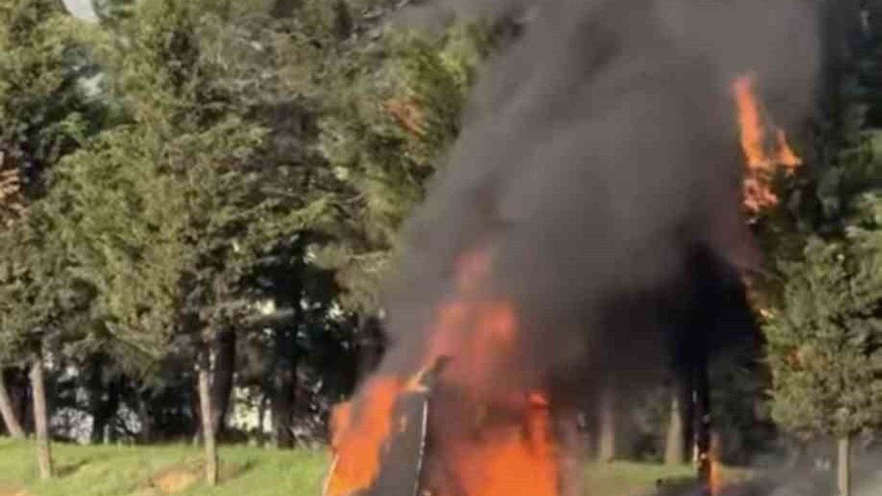 Tuzla'da Dorsesiz Tır Alev Aldı — Anadolu Otoyolu'nda Trafik Kontrollü