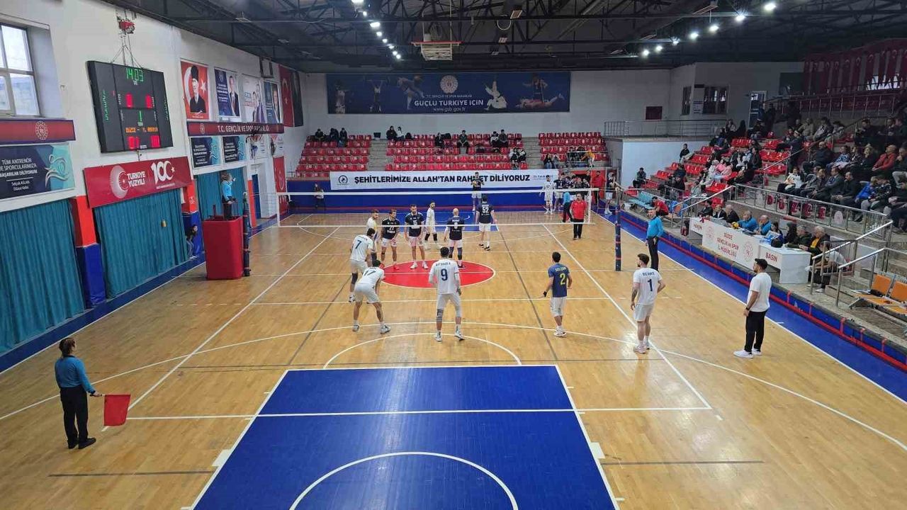 TVF Erkekler 1. Ligi: Düzce Belediyesi Spor Akademisi 3-0 galip