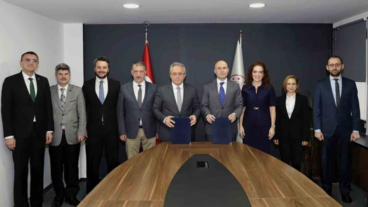 UEDAŞ ve Bursa İl Millî Eğitim Müdürlüğü'nden Mesleki Eğitime İş Birliği Protokolü