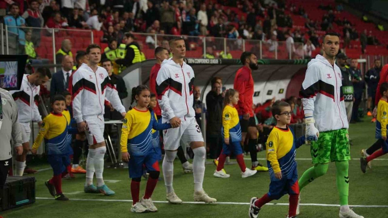 UEFA Konferans Ligi: Samsunspor 0-0 Hamrun - Maç Devam Ediyor