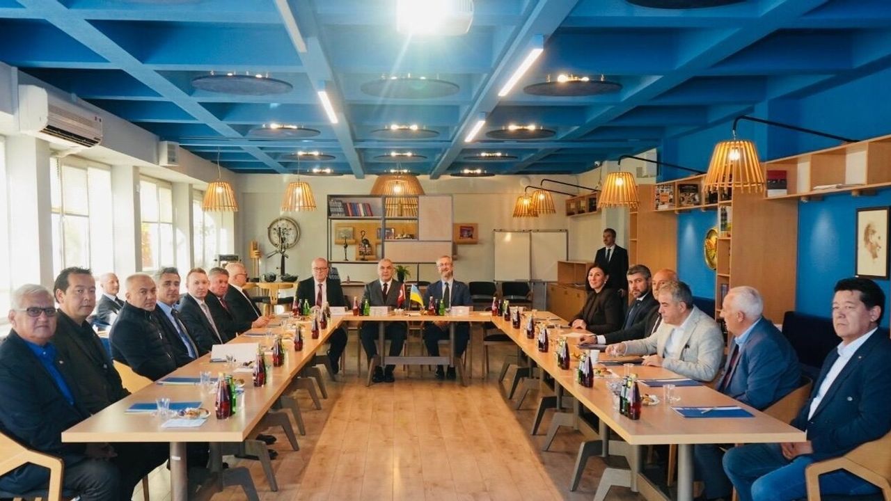 Ukrayna Büyükelçisi Dzhelialov'dan ESO'ya İş Birliği Ziyareti