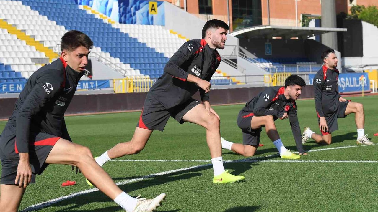 Ümit Milli Takım Ukrayna Maçı Hazırlıklarını Kasımpaşa'da Tamamladı