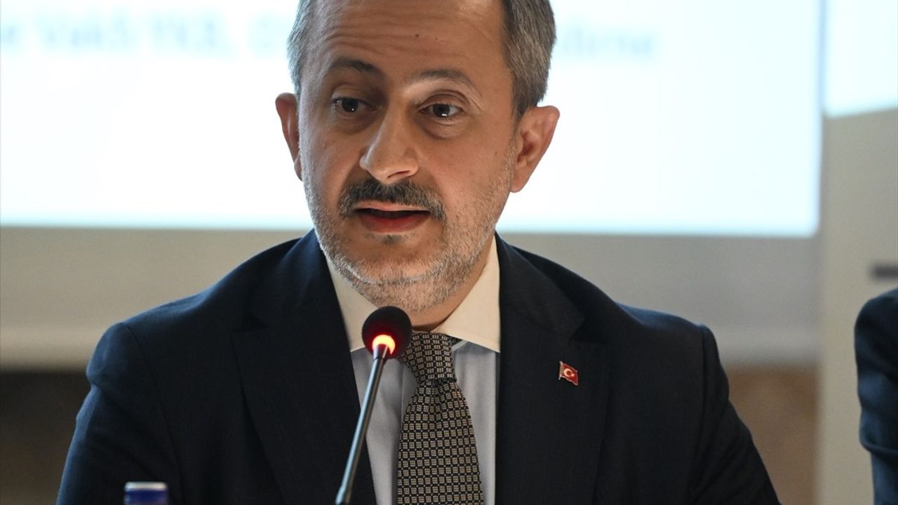 Üner Karabıyık: LGBT propagandasına karşı 'Aile dostu ekosistem' kurulmalı