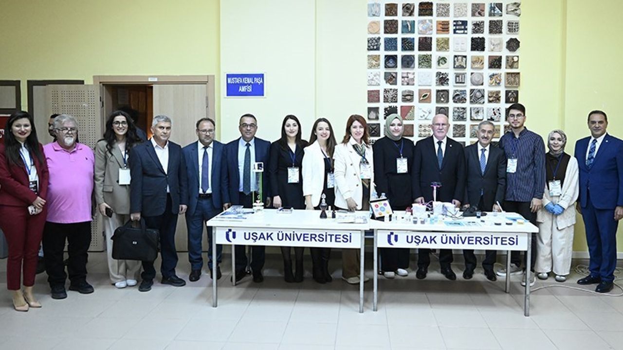 Uşak Üniversitesi '3. Genç Nesiller Yarışıyor' Proje Yarışmasında Ödüller Sahiplerini Buldu