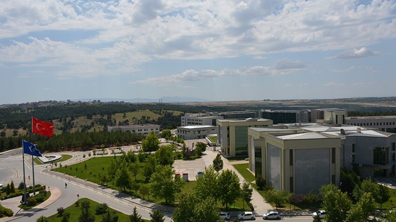 Uşak Üniversitesi TS EN ISO 9001:2015 Sertifikasını Yeniledi