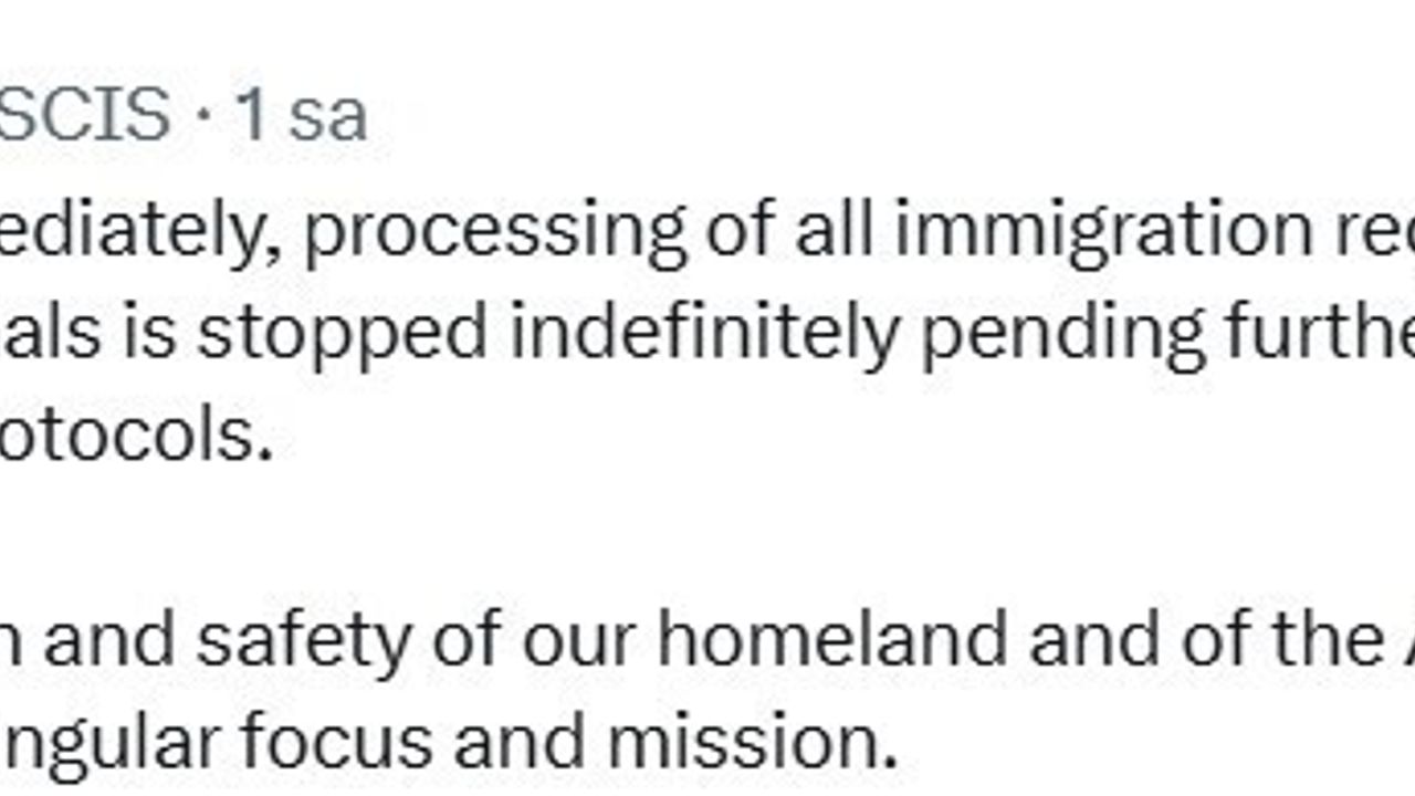 USCIS Afgan Uyruklu Göçmenlik Başvurularını Süresiz Askıya Aldı