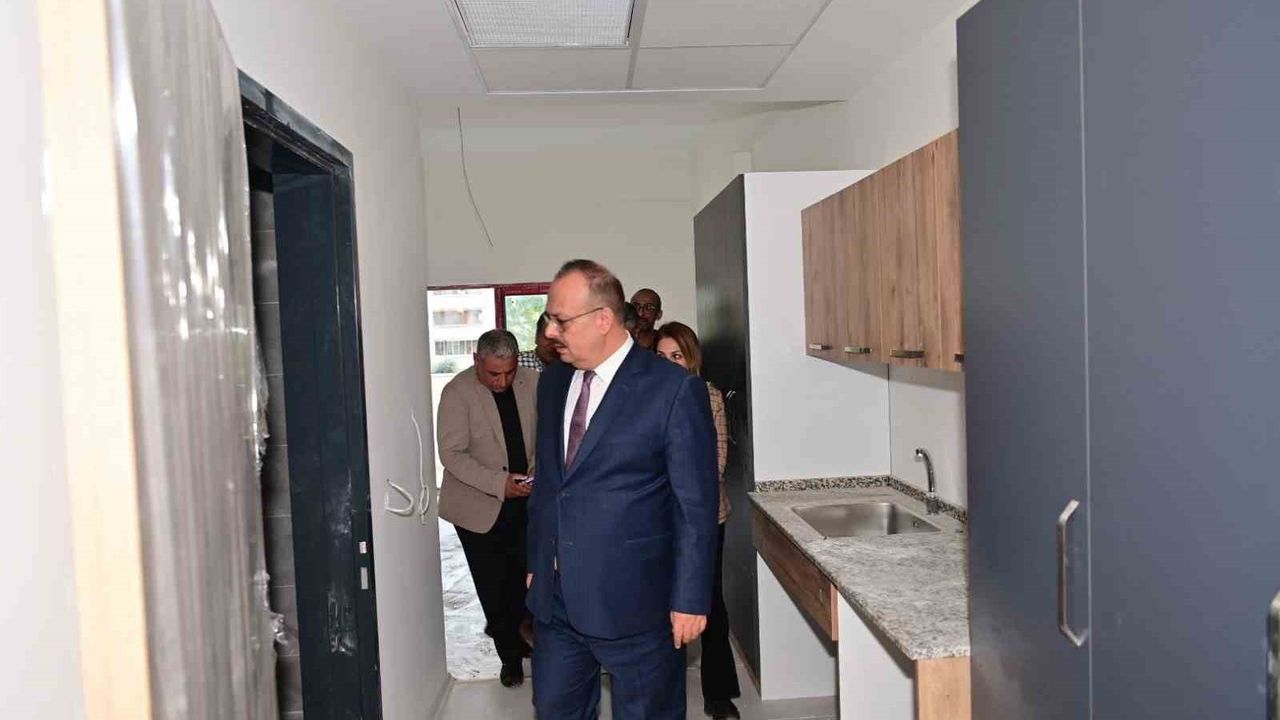 Vali Canbolat Aydın Huzurevi ve Rehabilitasyon Merkezi İnşaatını İnceledi