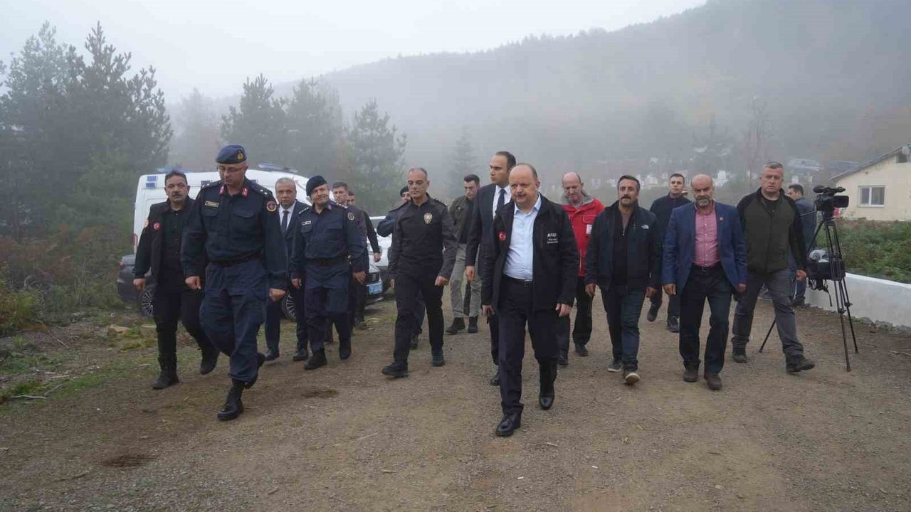 Vali Dallı: Kayıp Anne ve Oğlu İçin Tüm İhtimalleri Değerlendiriyoruz