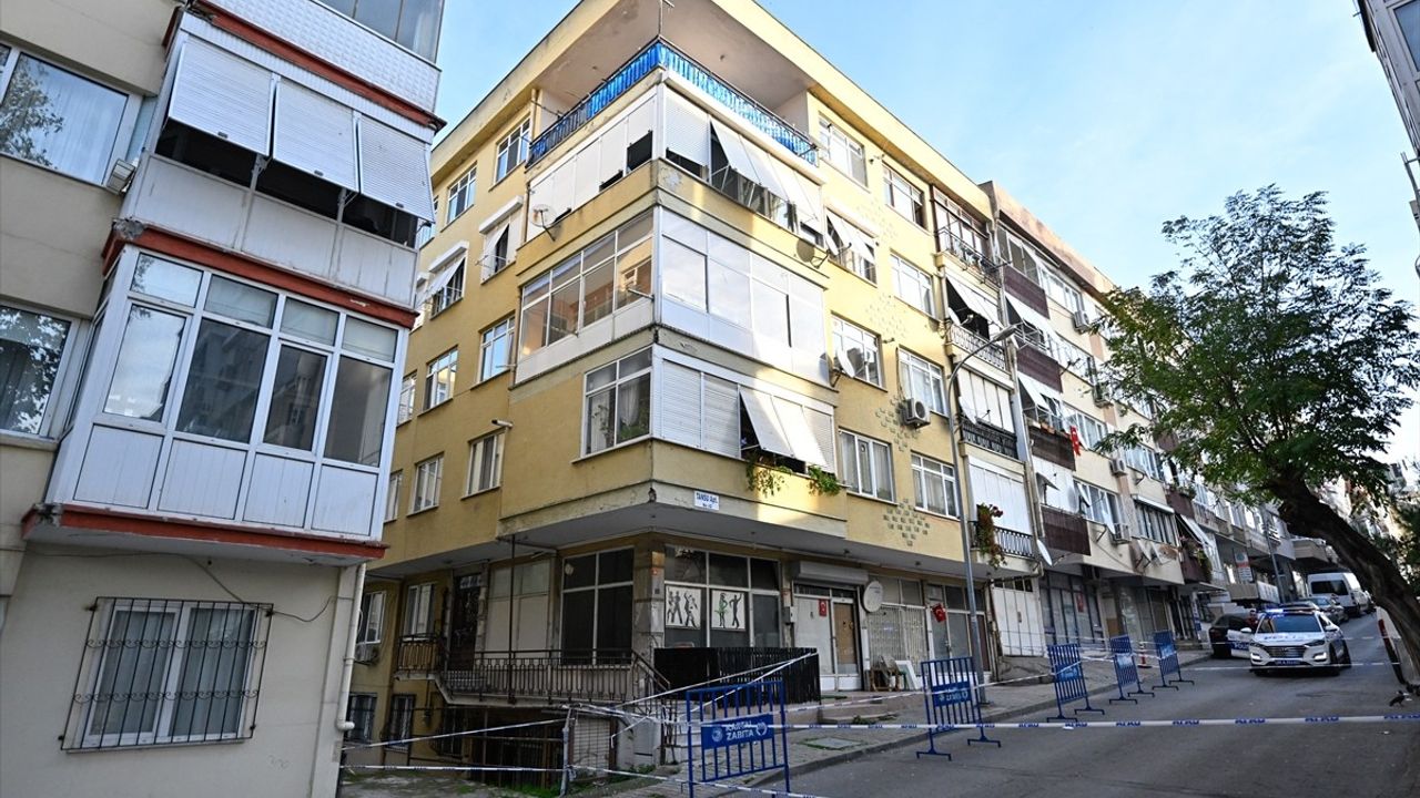 Vali Gül Kartal'da Tahliye Edilen Binasını İnceledi — 150 Daire Riskte