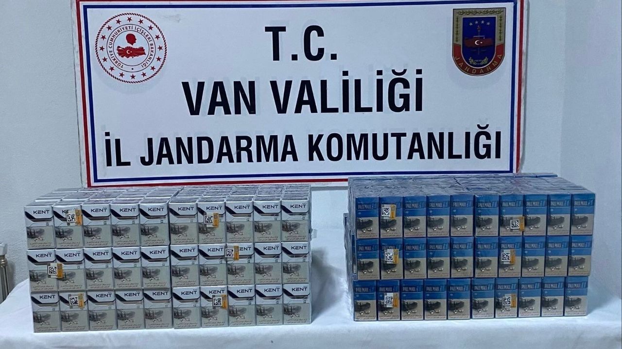Van'da Gümrük Kaçağı Sigara ve Malzeme Ele Geçirildi