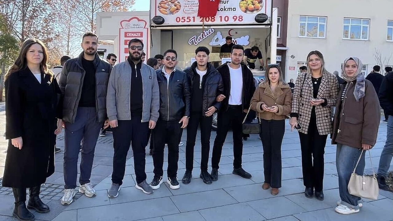 Van YYÜ'den 20 Şehit İçin Lokma Etkinliği