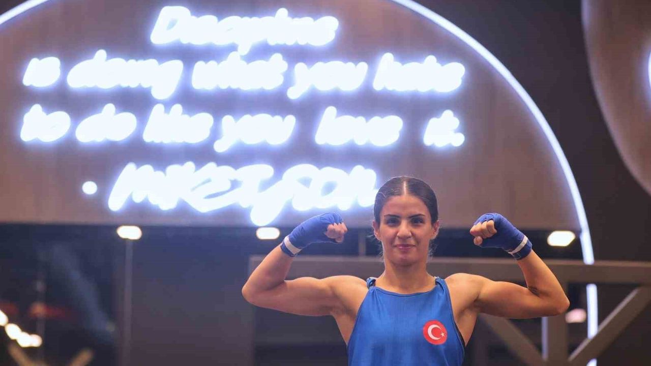 Vanlı Boksör Evin Erginoğuz, Riyad’da İslami Dayanışma Oyunları’nda Altın Madalya Kazandı