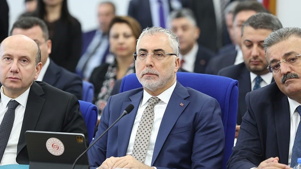 Vedat Işıkhan: SGK'ya Borçlu İlk 10 Belediyenin 8'i CHP'li