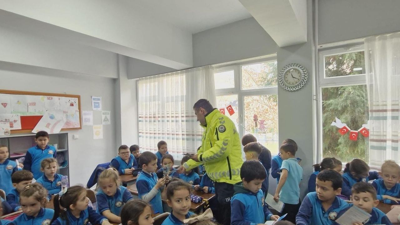 Vize'de 7-11 Yaş İçin 'Trafik Dedektifleri' Eğitimi