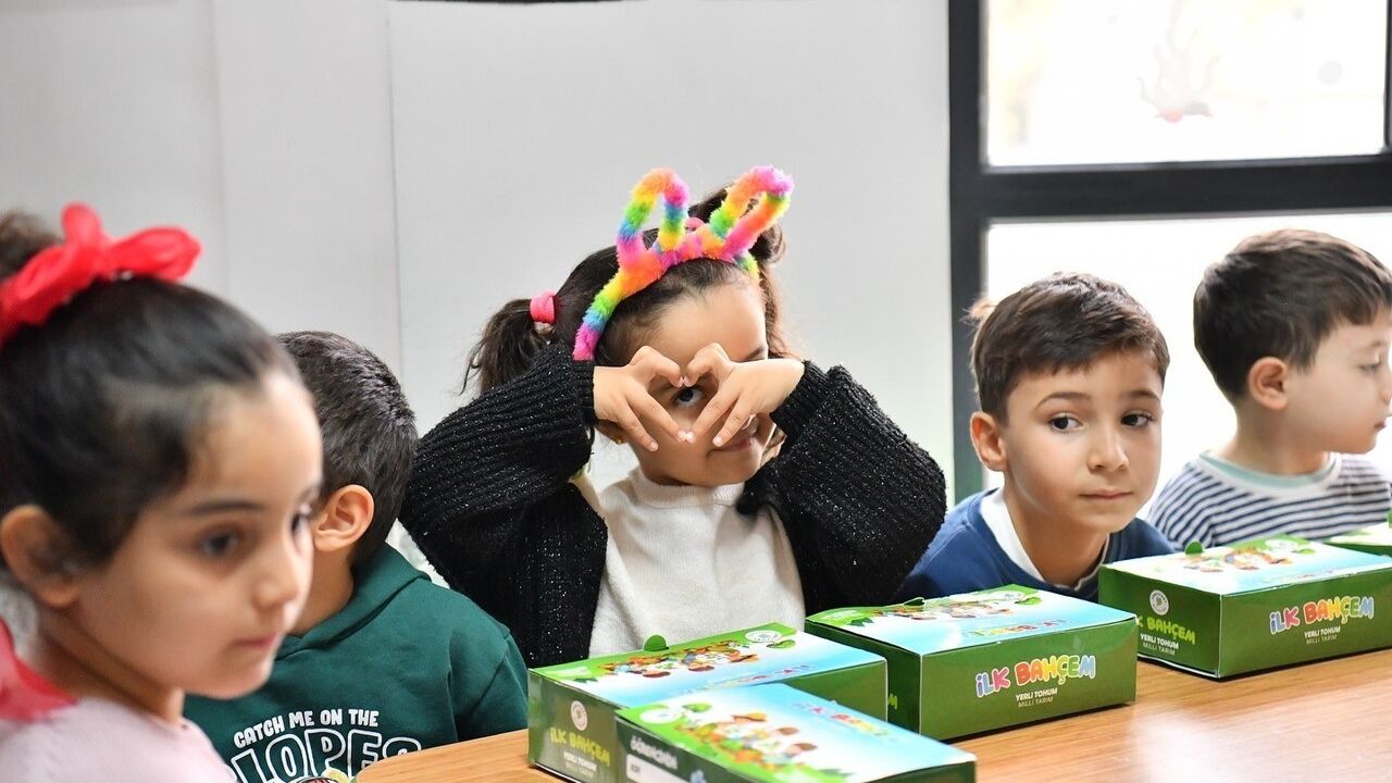 Yeşilyurt'ta 'Yerli Tohum Milli Tarım' ile Çocuklara Tarım Sevgisi