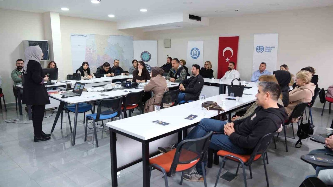 Yıldırım Belediyesi'nden Kadına Yönelik Şiddet Farkındalık Eğitimi