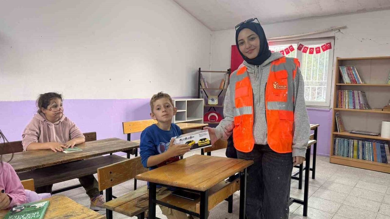 Yıldız Teknik Üniversitesi ve Esenler Belediyesi Salur İlkokulu'nu Yeniledi