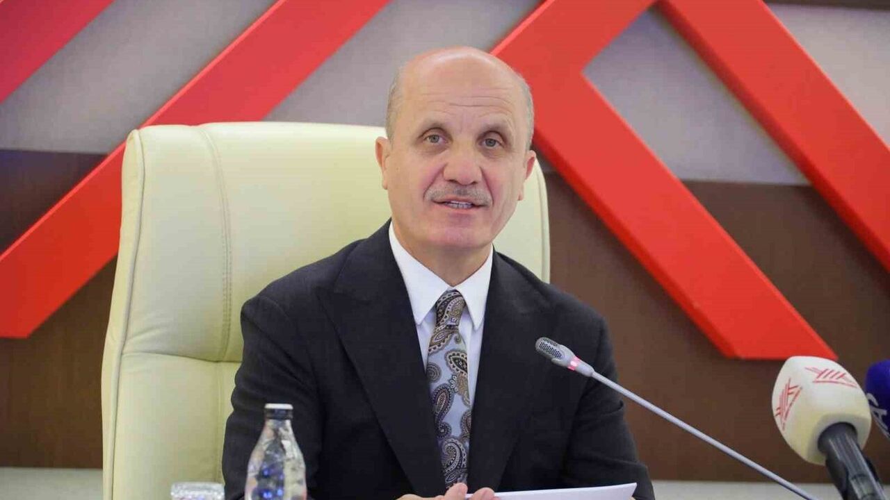 YÖK: İsteyen Öğrenci 3 Yılda Mezun Olabilecek