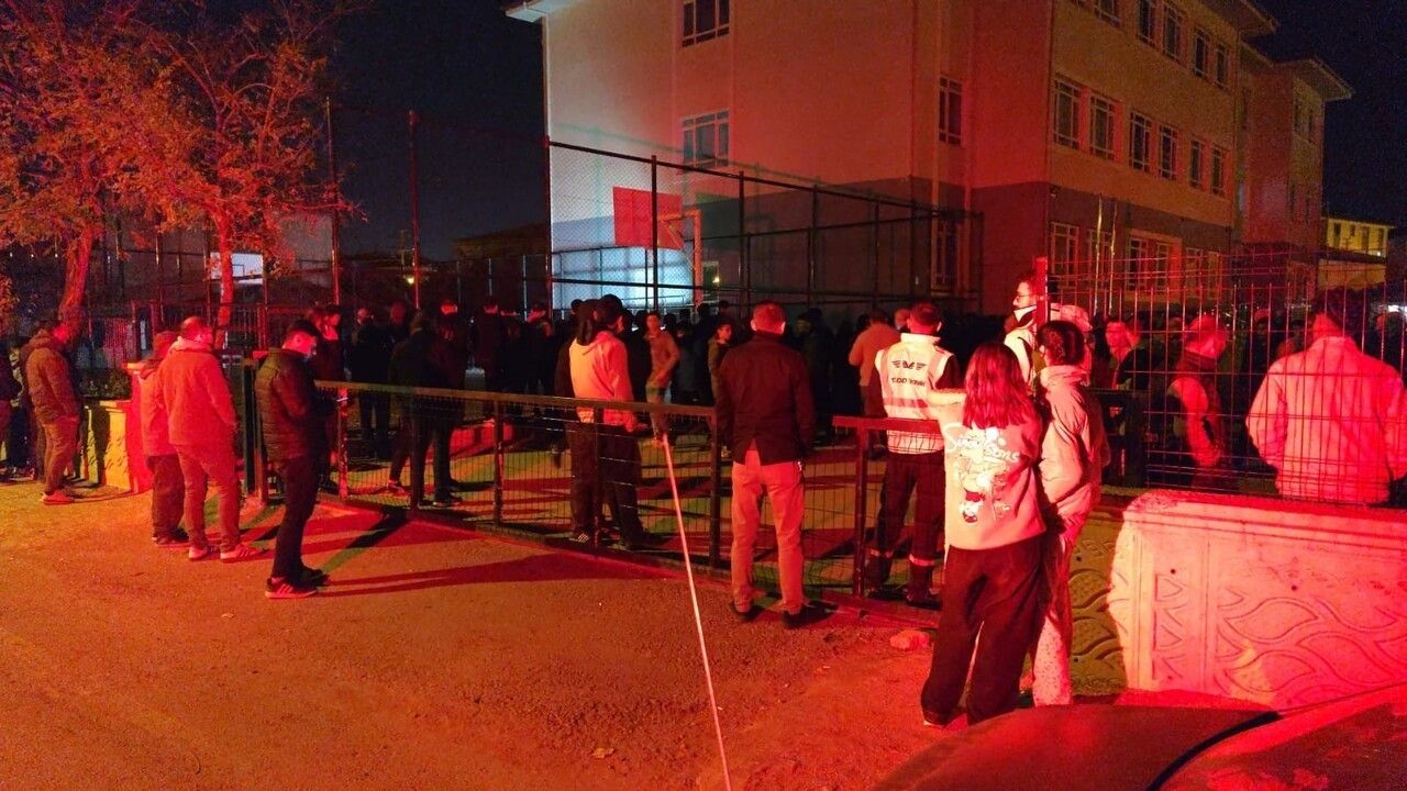 Yozgat'ta 17 Yaşındaki Berat Eren Dilek Okul Bahçesinde Hayatını Kaybetti