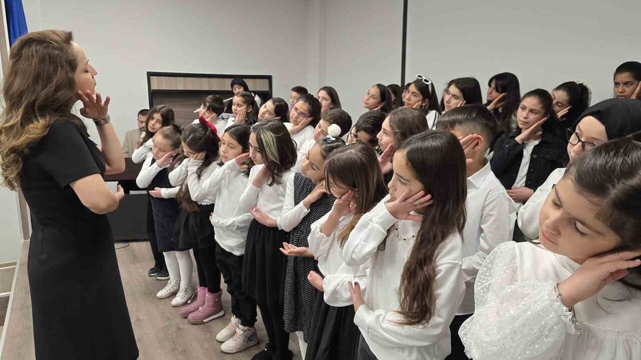 Yozgat'ta 3 Müzik Öğretmeni Polifonik Çok Sesli Çocuk Korosu'nu Kurdu