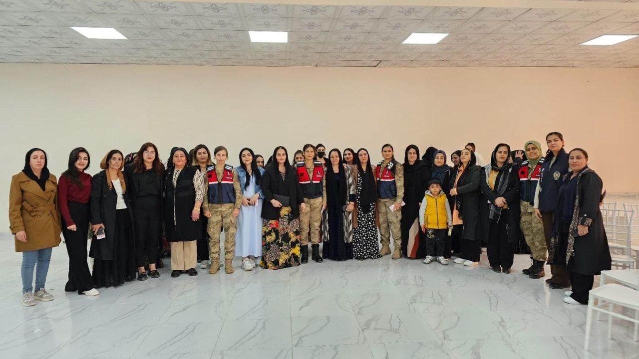 Yüksekova'daki Kadın Güvenlik Güçleri Esendere'de …