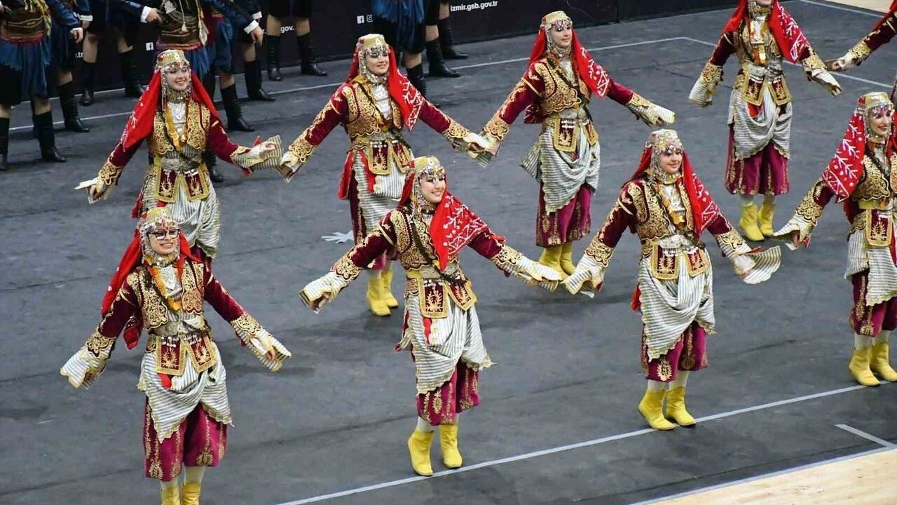 Yunusemre'de Halk Oyunları Kursu Başvuruları Başladı