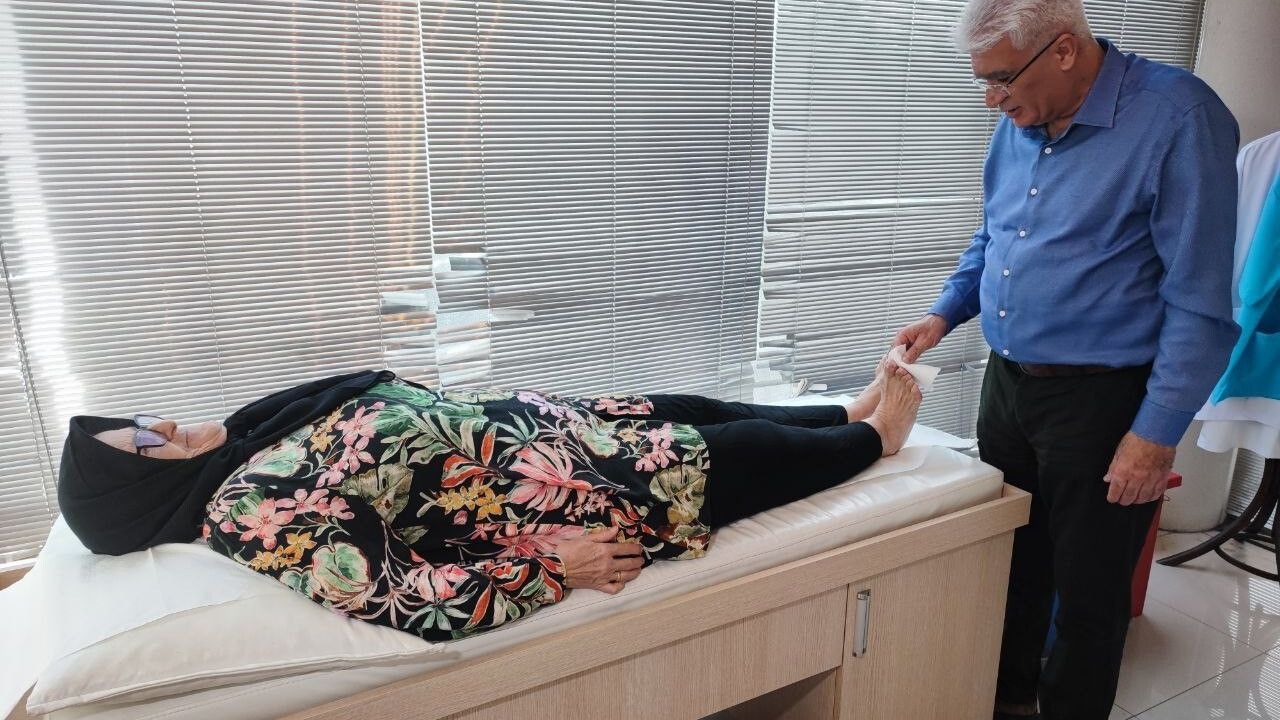 Zarife Nine 'Masada kalırsın' denildi, ameliyatla yeniden yürümeye başladı