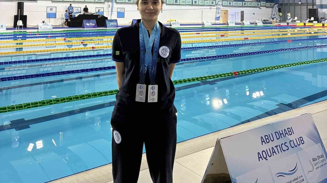 Zeynep Elbir, Abu Dhabi CMAS Paletli Yüzme'de Dünya İkincisi